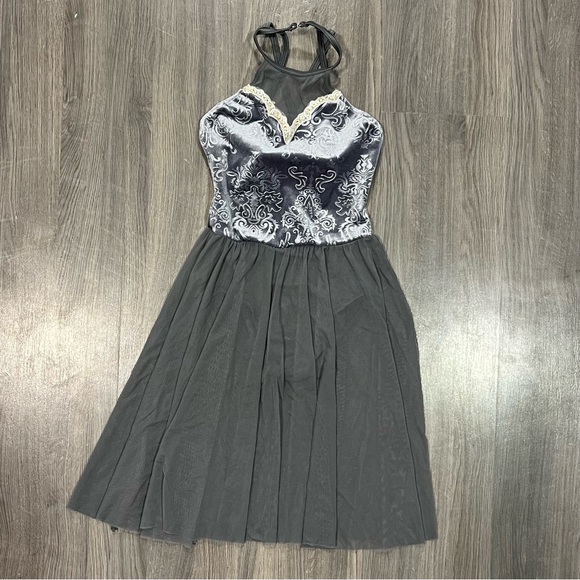 2x Weissman Grey Velvet Ballet Costume - Picture 3 of 7